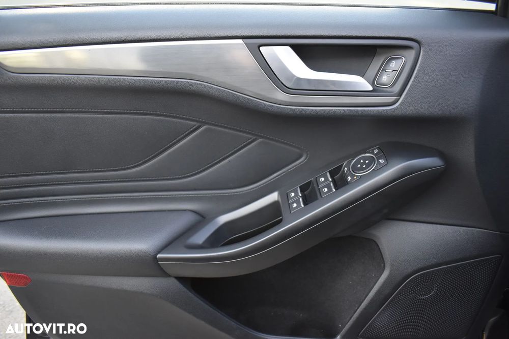 Ford Focus 2.0 EcoBlue Titanium - 26