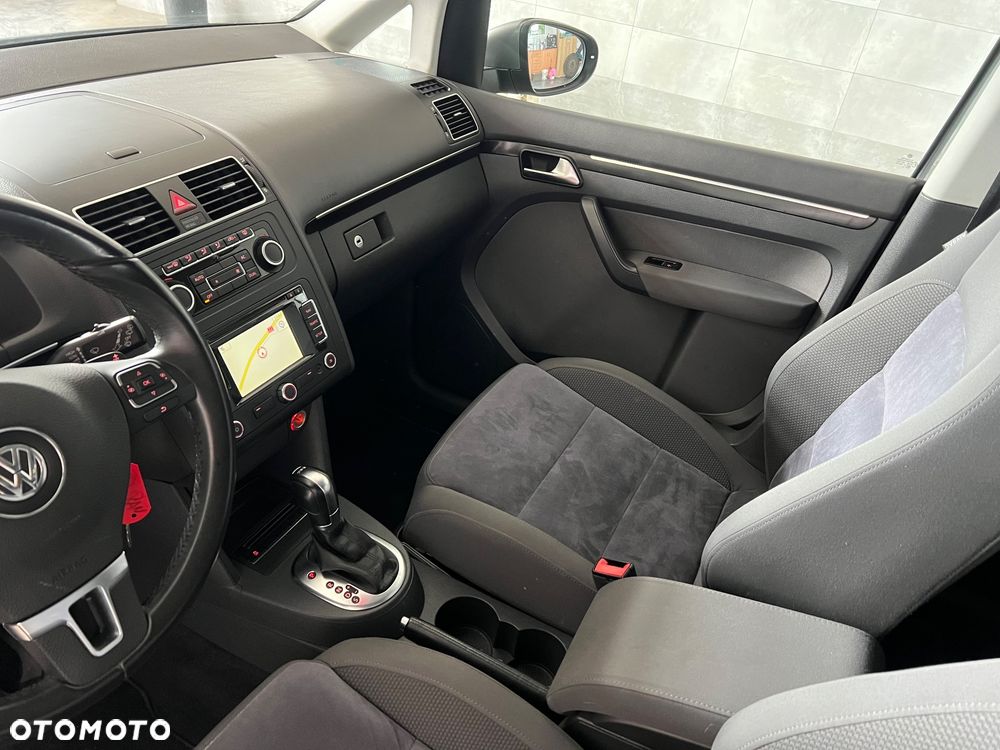Volkswagen Touran 2.0 TDI DPF Comfortline DSG - 12