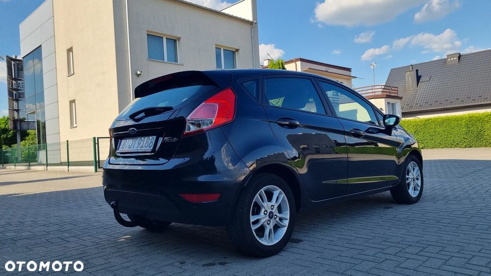 Ford Fiesta 1.25 Celebration - 8