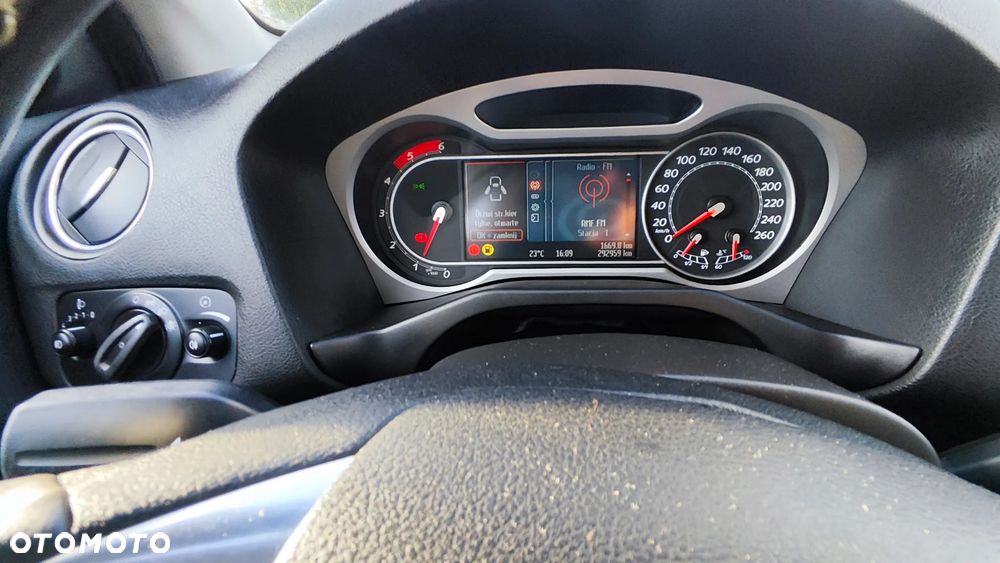 Ford Mondeo - 11