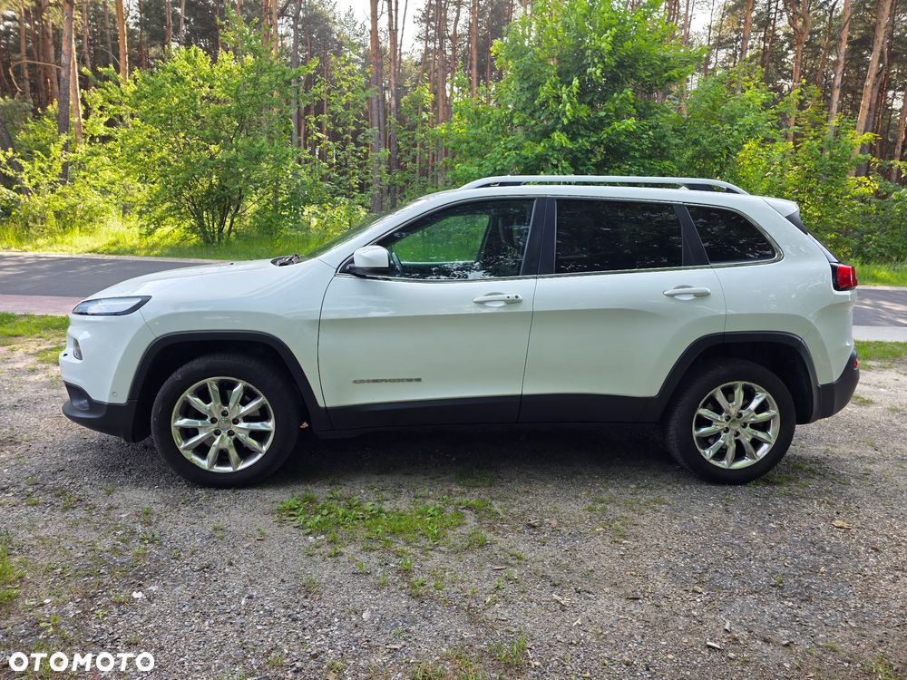 Jeep Cherokee - 3