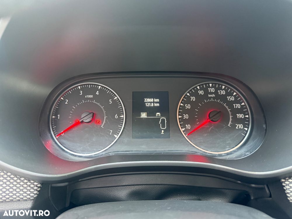 Dacia Logan TCe 90 MT6 Expression - 13