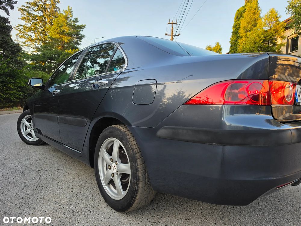 Honda Accord 2.0 ES - 9