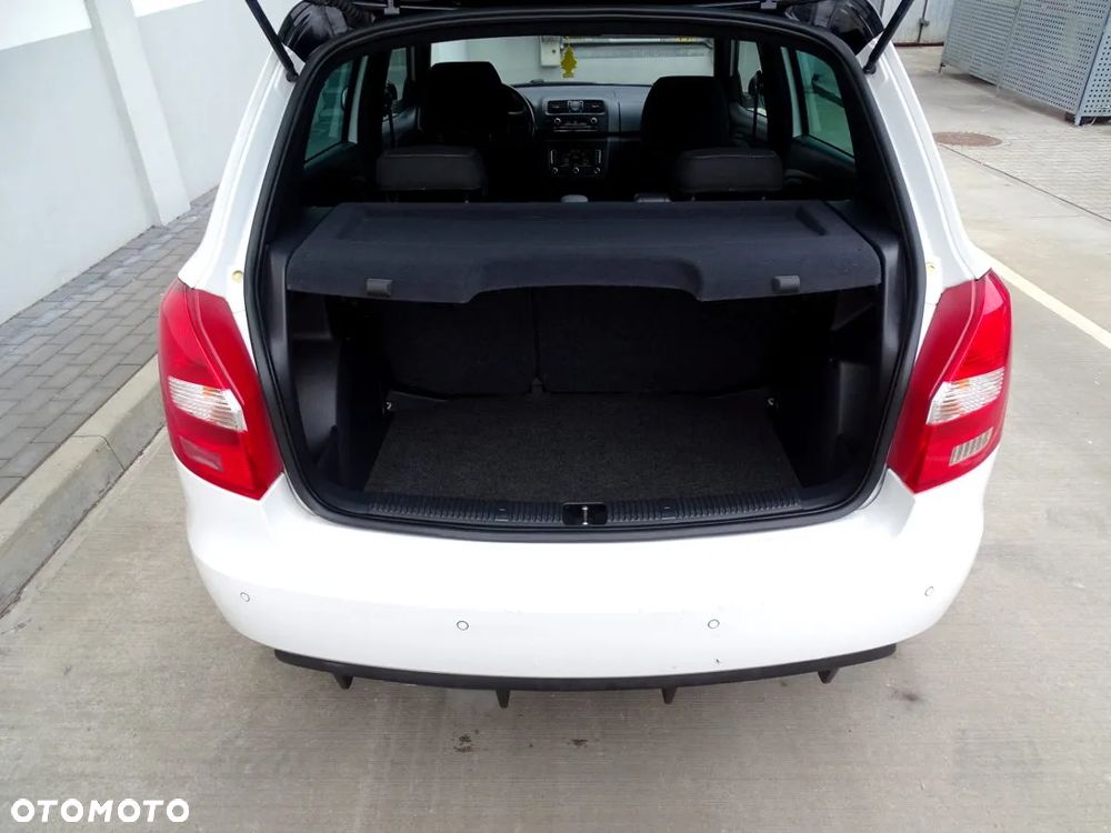 Skoda Fabia 1.4 TSI DSG RS - 15