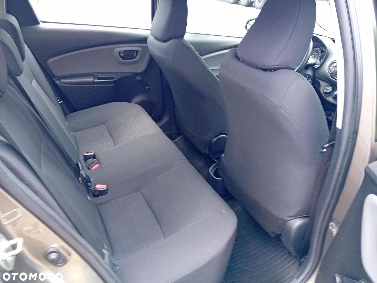 Toyota Yaris - 9