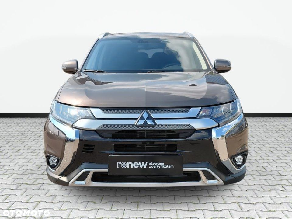 Mitsubishi Outlander - 12