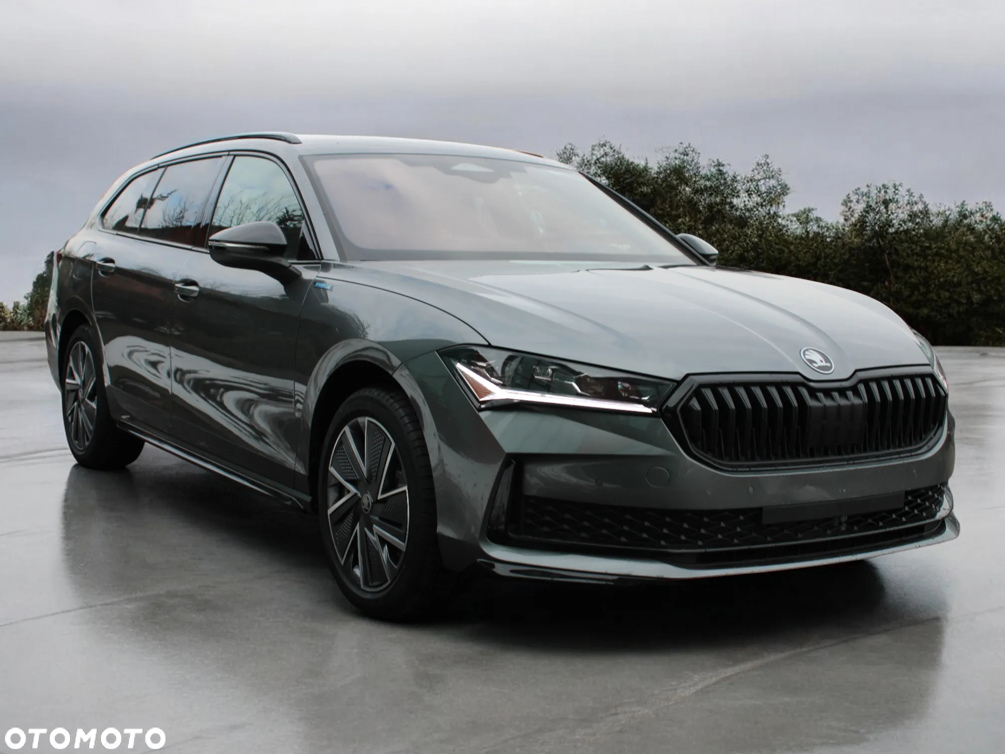 Skoda Superb 2.0 TSI Sportline DSG - 8