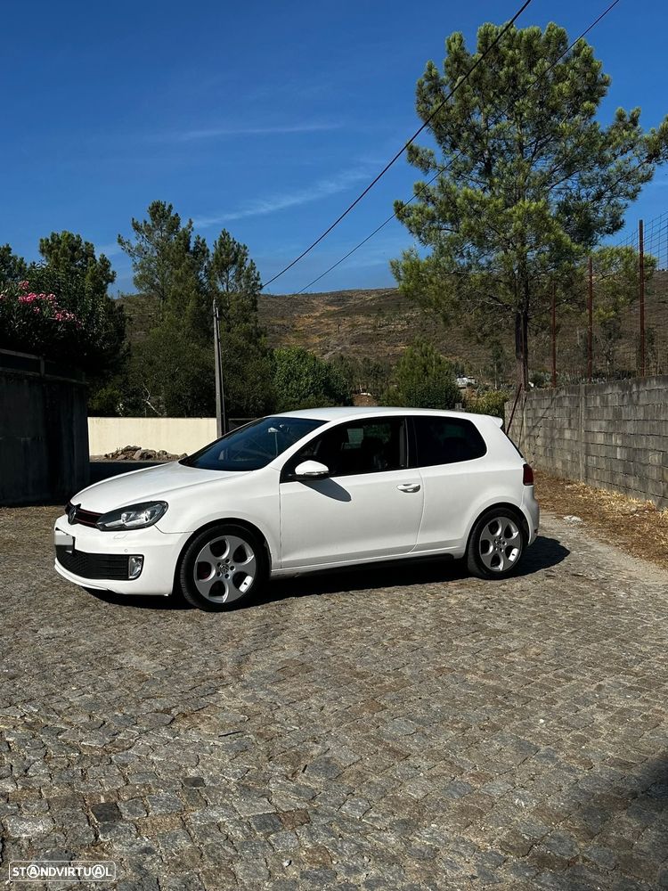 VW Golf 2.0 GTI - 2