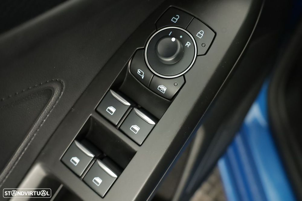 Ford Focus 1.0 EcoBoost MHEV ST-Line X - 20
