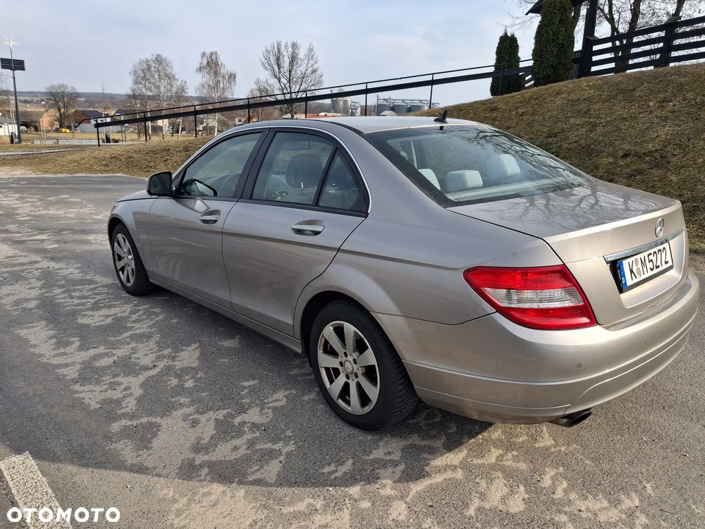 Mercedes-Benz Klasa C 220 CDI DPF Automatik Avantgarde - 4