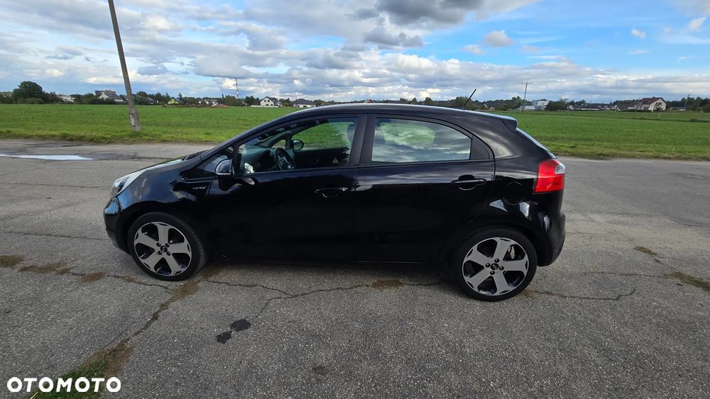 Kia Rio 1.2 Business Line - 6