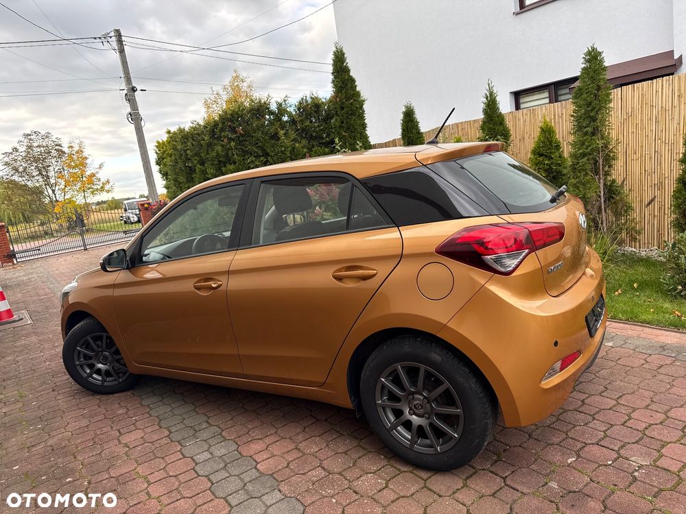 Hyundai I20 2016 photo 3