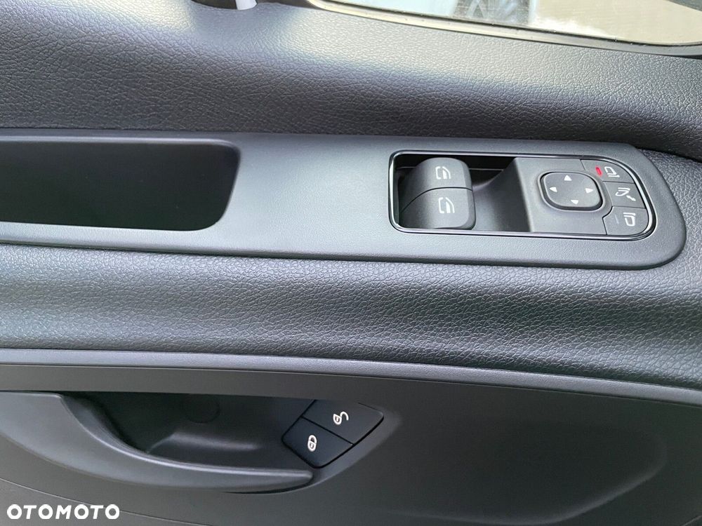Mercedes-Benz Sprinter 319 CDI Resorowany fotel Reflektory LED - 14