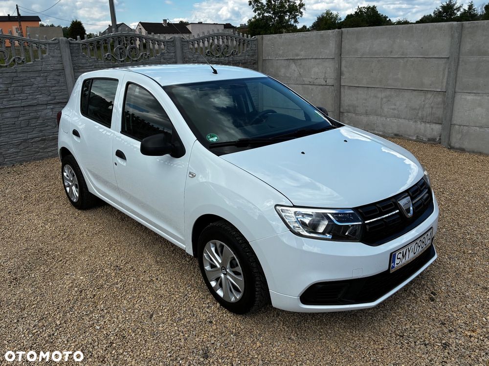 Dacia Sandero SCe 75 Essential - 2