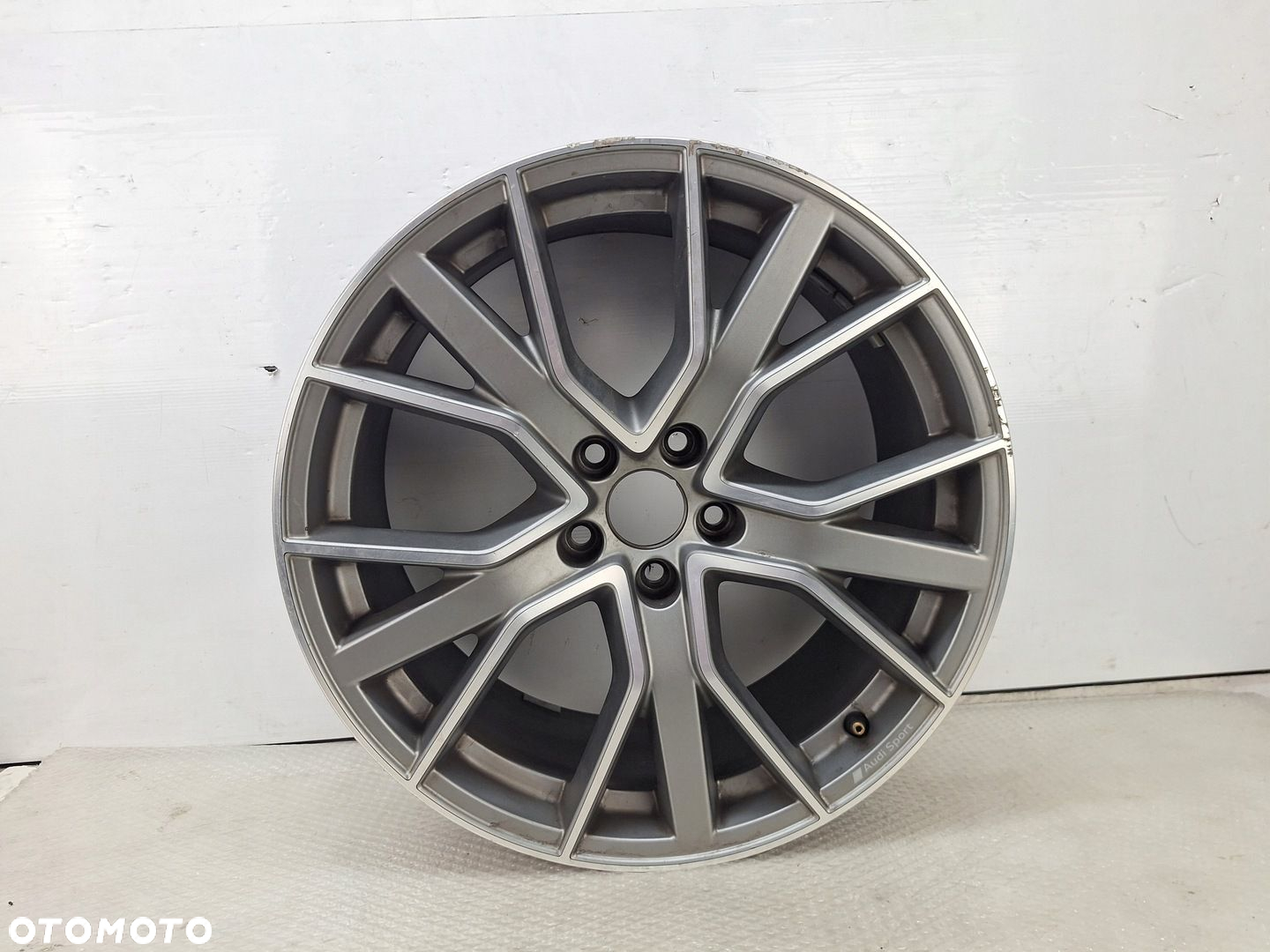 FELGA AUDI A4 S4 RS4 8W B9 2017-2024 8W0601025DH 19 8W0 OE ORYGINAŁ - 2
