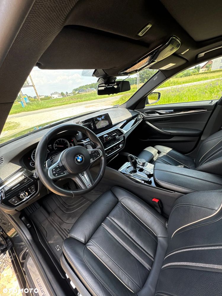 BMW Seria 5 530d xDrive Luxury Line - 10
