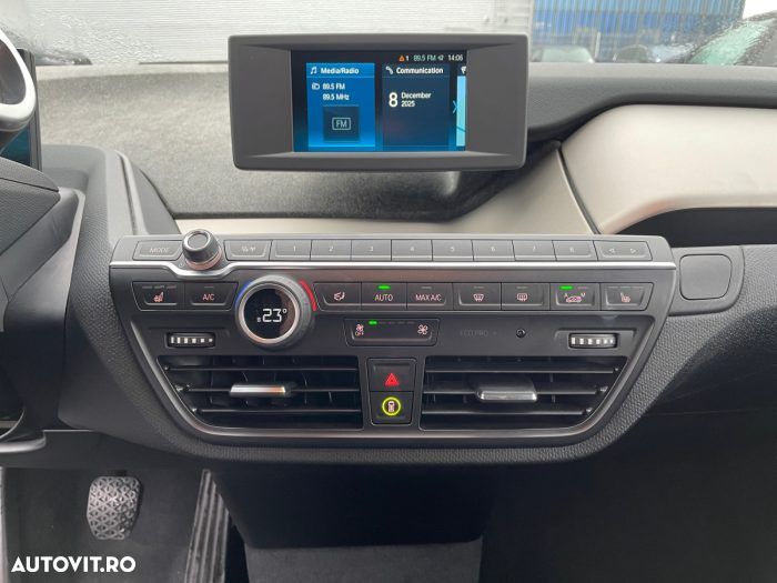 BMW i3 (120 Ah) - 12