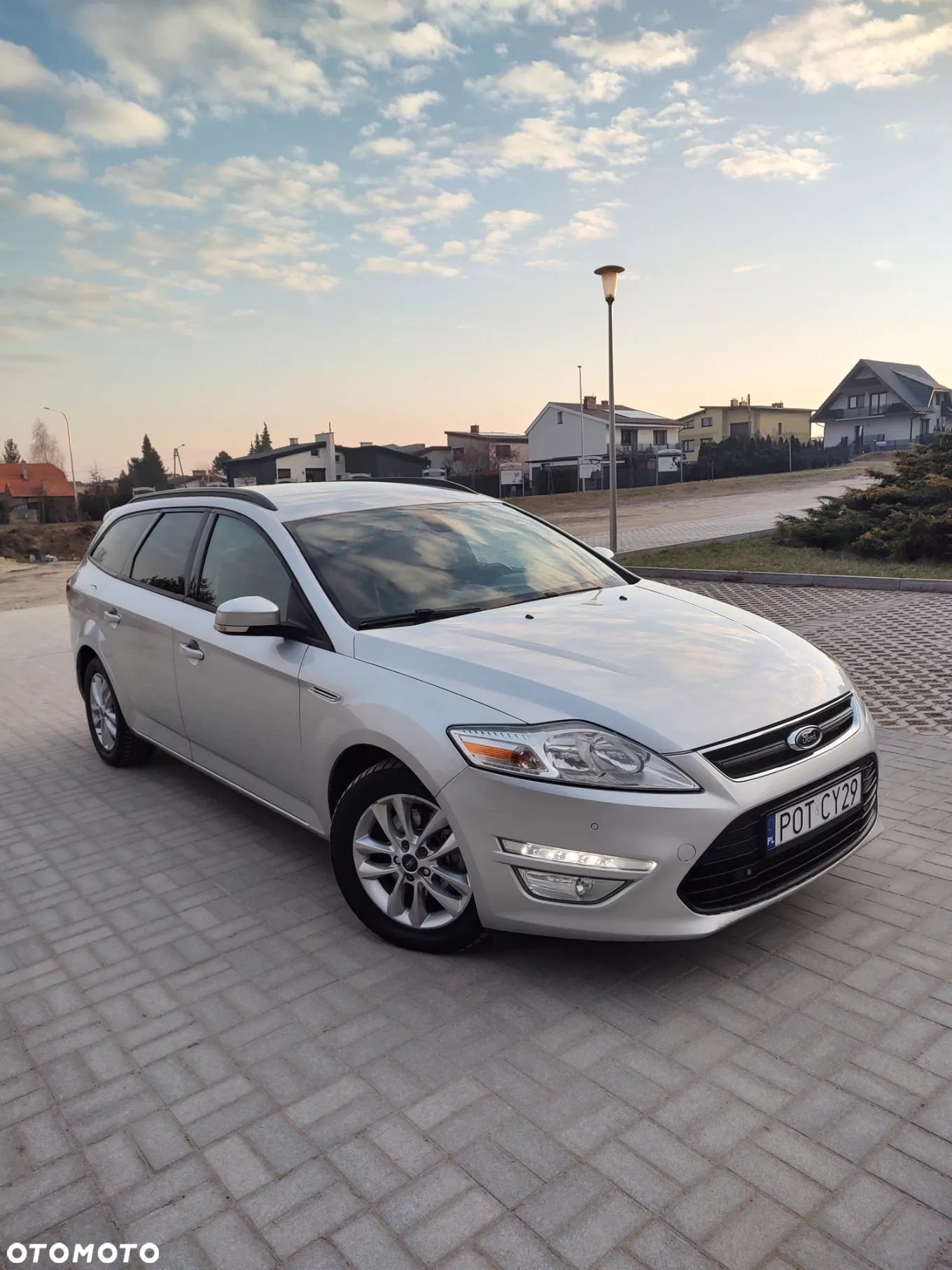Ford Mondeo 2.0 TDCI Champions Edition - 1