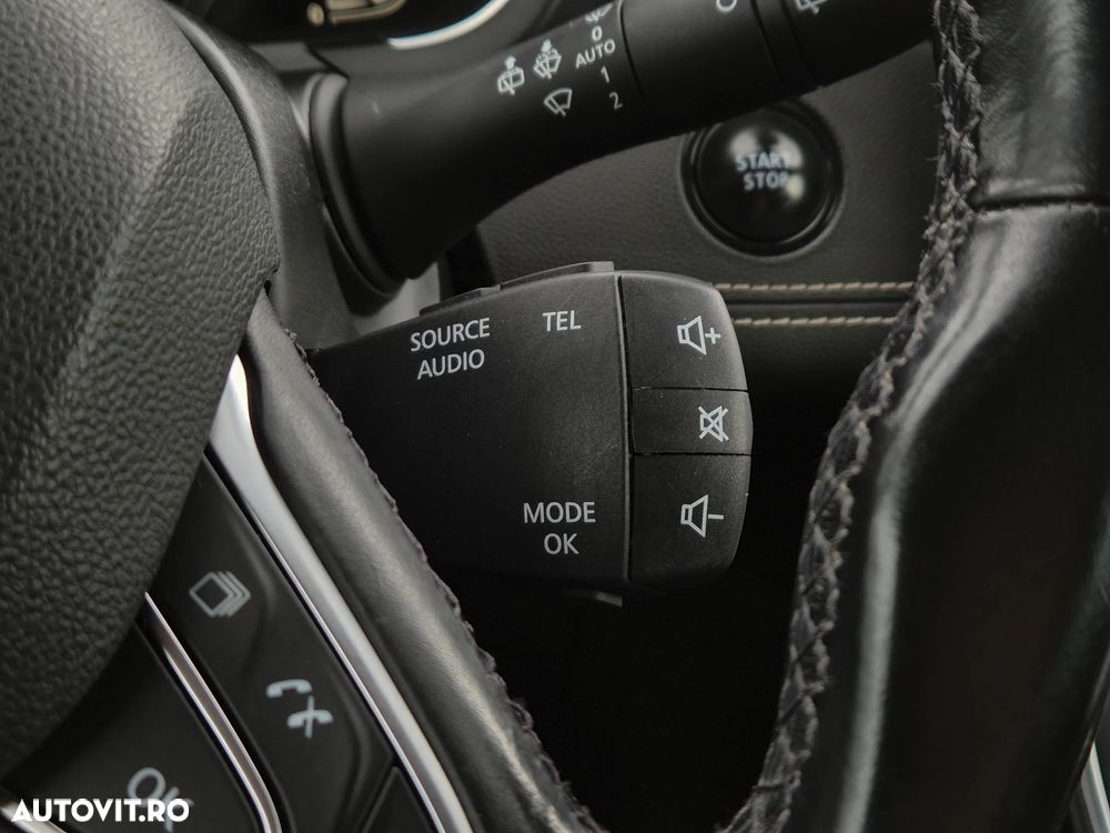 Renault Scenic TCe 140 GPF EDC BLACK EDITION - 19