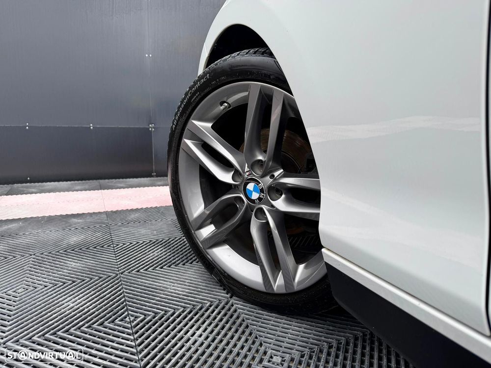 BMW 116 d Pack M - 32