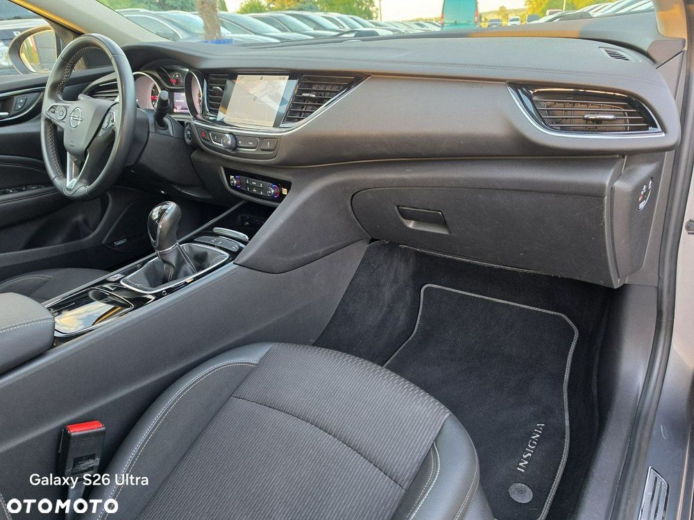 Opel Insignia - 29