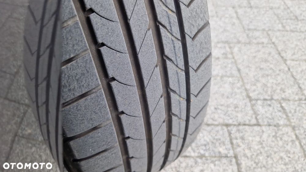 Ford Tourneo Courier 1.0 EcoBoost S&S Titanium - 36