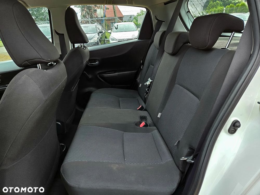 Toyota Yaris 1.5 VVT-i Life - 12