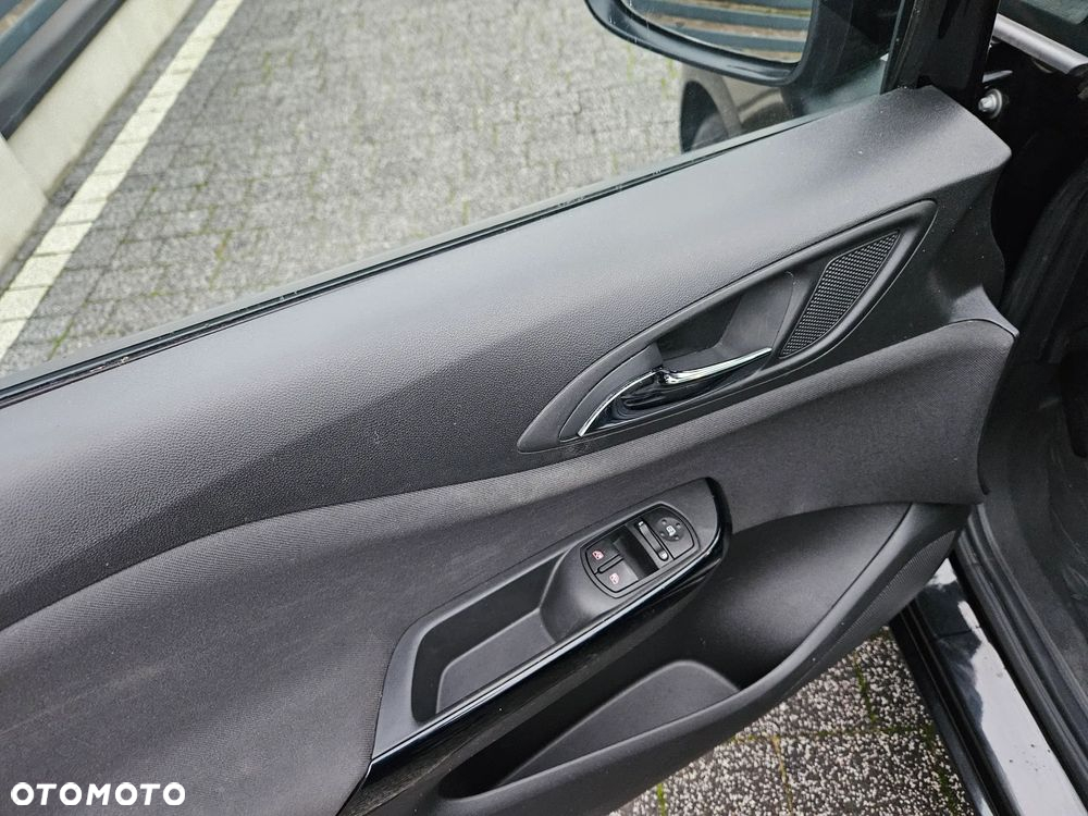 Opel Corsa 1.4 Cosmo - 21