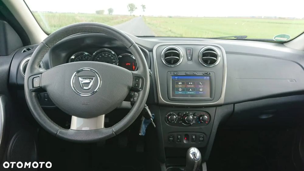Dacia Sandero dCi 90 Laureate - 12