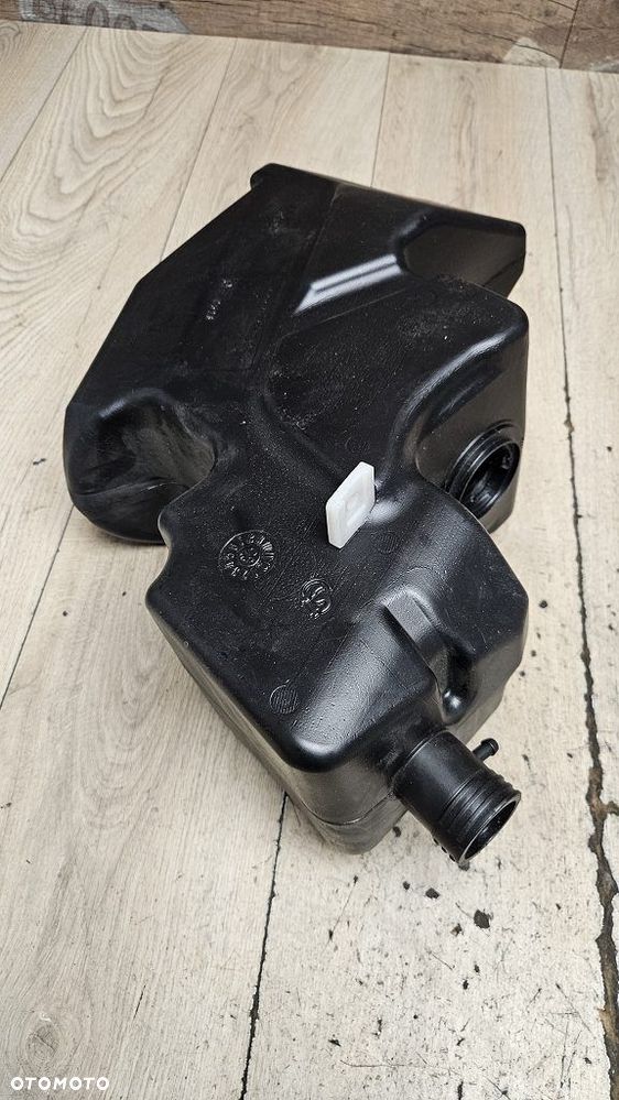 Bak Zbiornik Paliwa Derbi GP1 50 / 125 / 250  00G00416011 - 5
