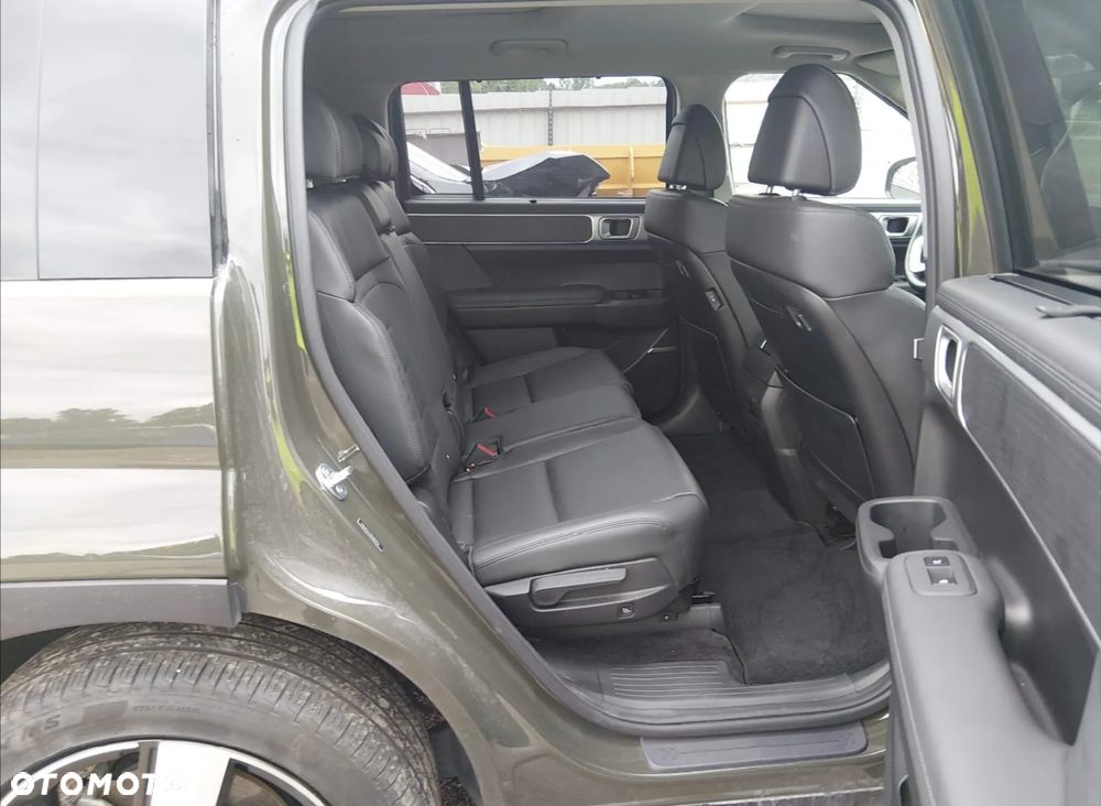 Hyundai Santa Fe - 10