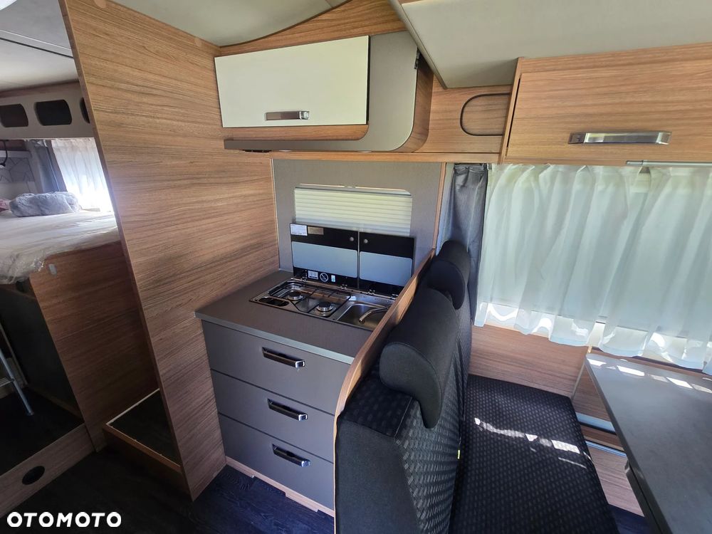 Weinsberg CaraCompact Suite 700 - 10