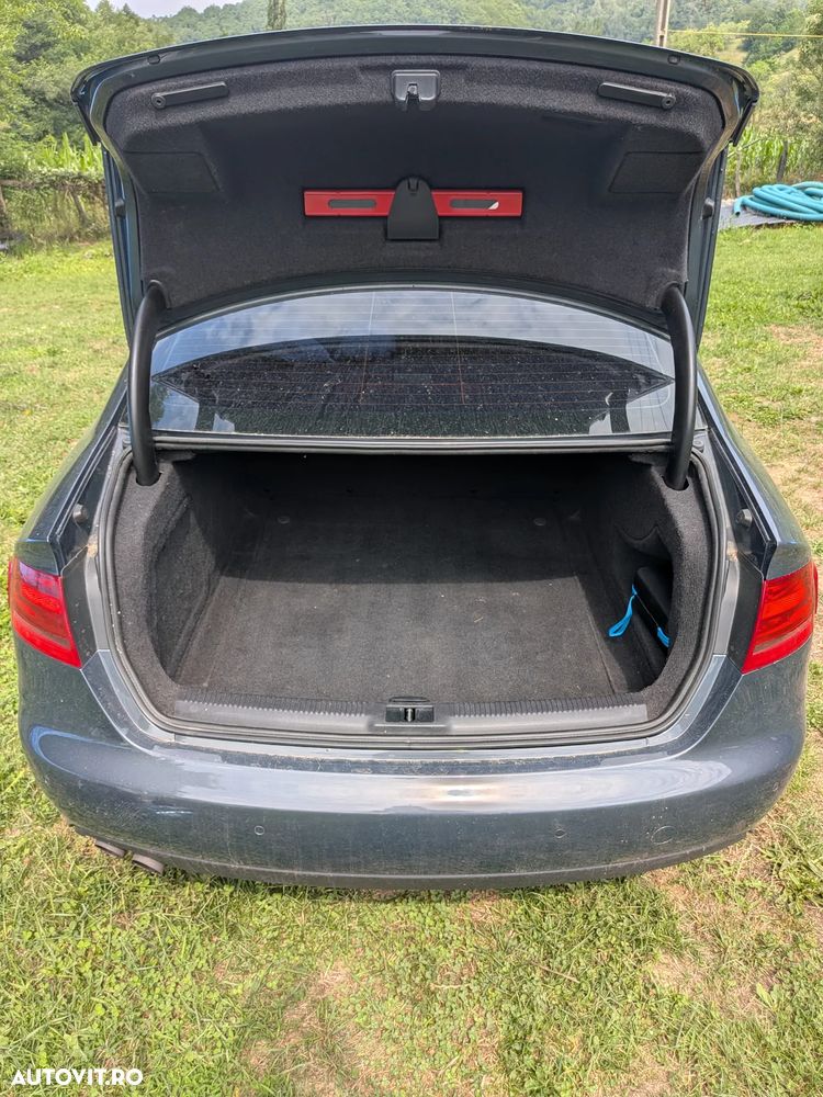 Audi A4 Limuzina 2.0 TDI B8 - 4