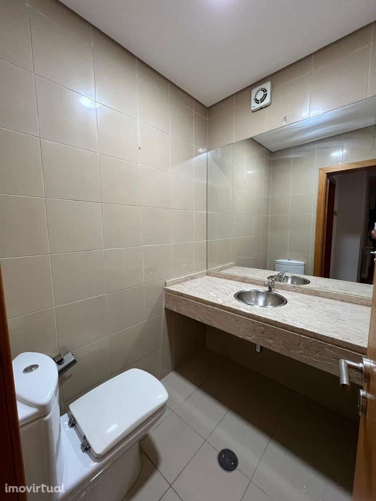 Apartamento T 4 Braga Nogueiró - Grande imagem: 4/19