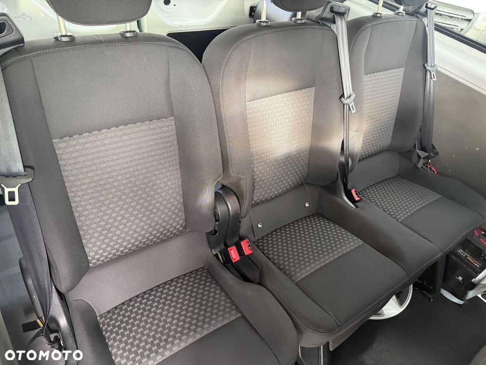 Ford Transit Custom 310 L2H1 Limited - 13