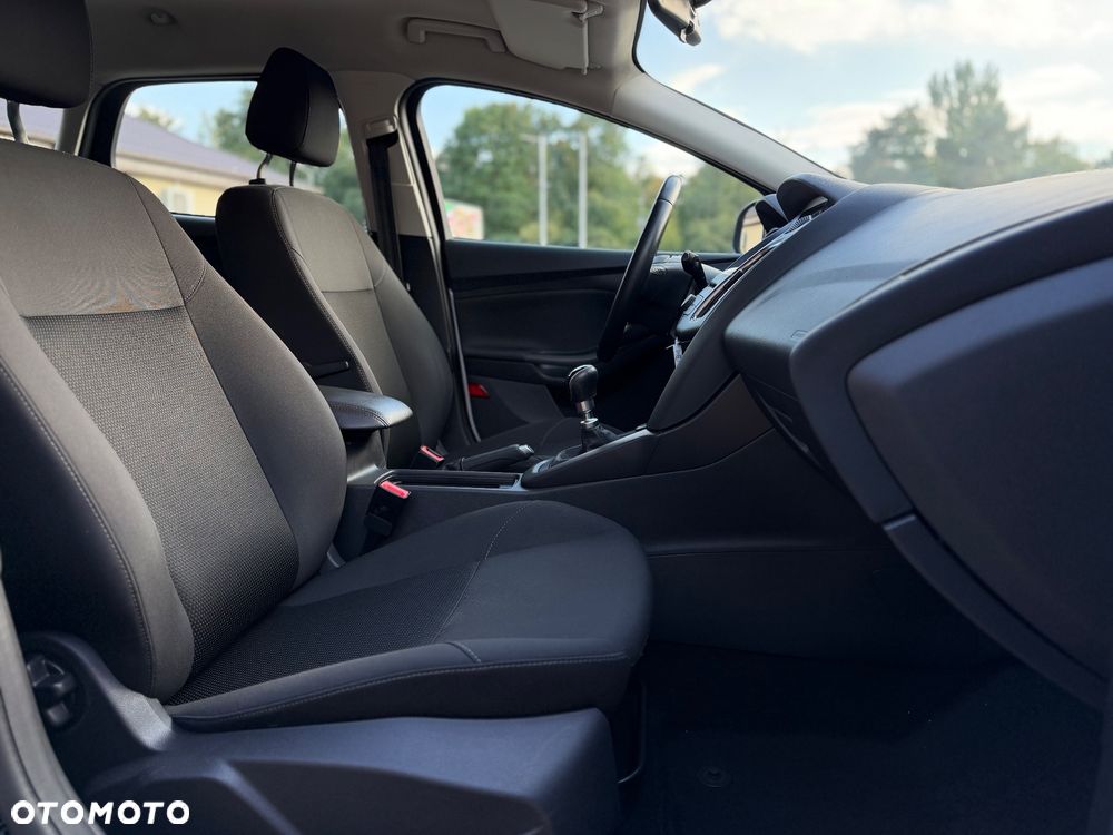 Ford Focus 1.5 TDCi DPF Start-Stopp-System Business - 25