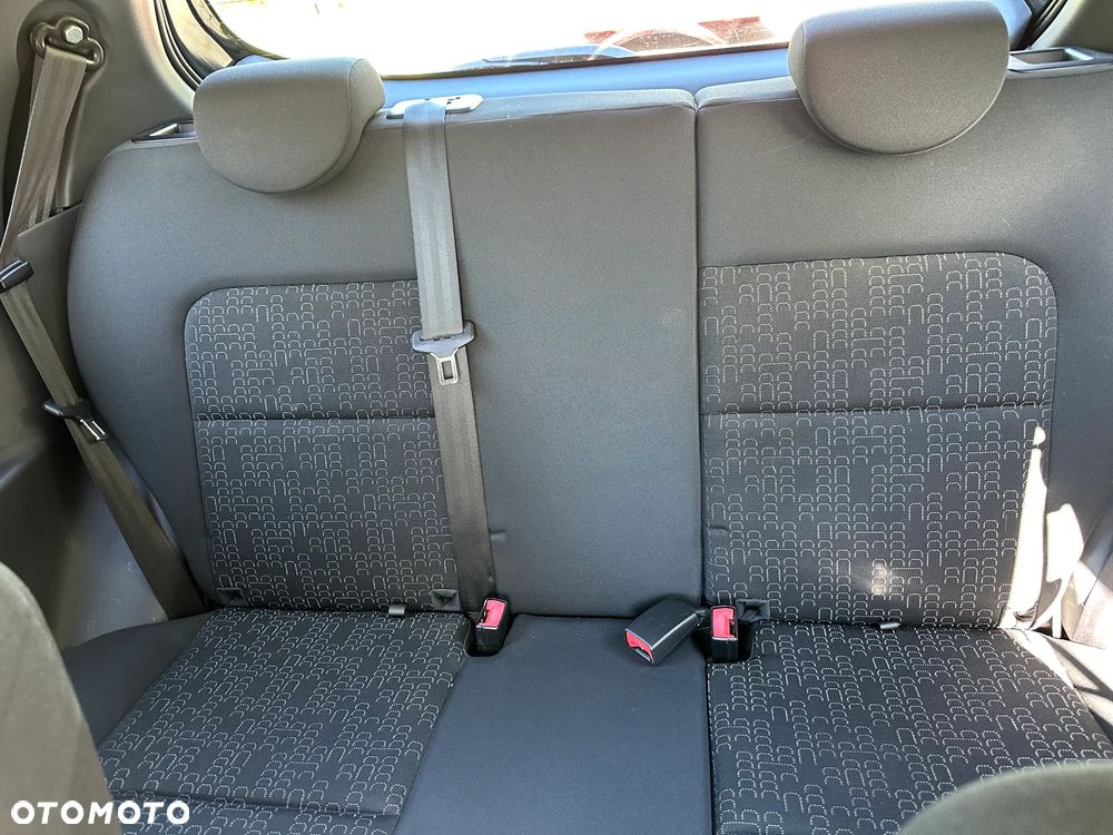 Mitsubishi Colt 1.1 - 7