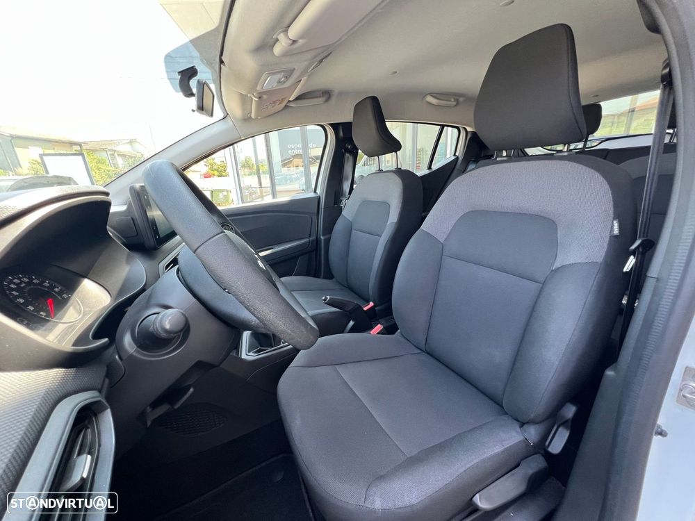Dacia Sandero - 8