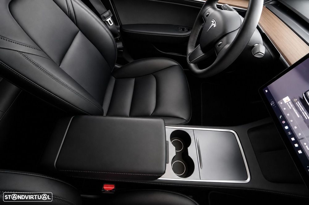 Tesla Model 3 Long-Range Dual Motor AWD - 19