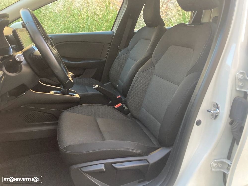 Renault Clio TCe 90 EVOLUTION - 25