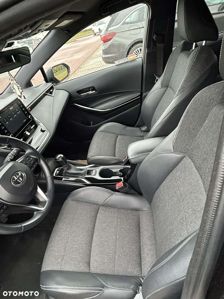 Toyota Corolla - 29