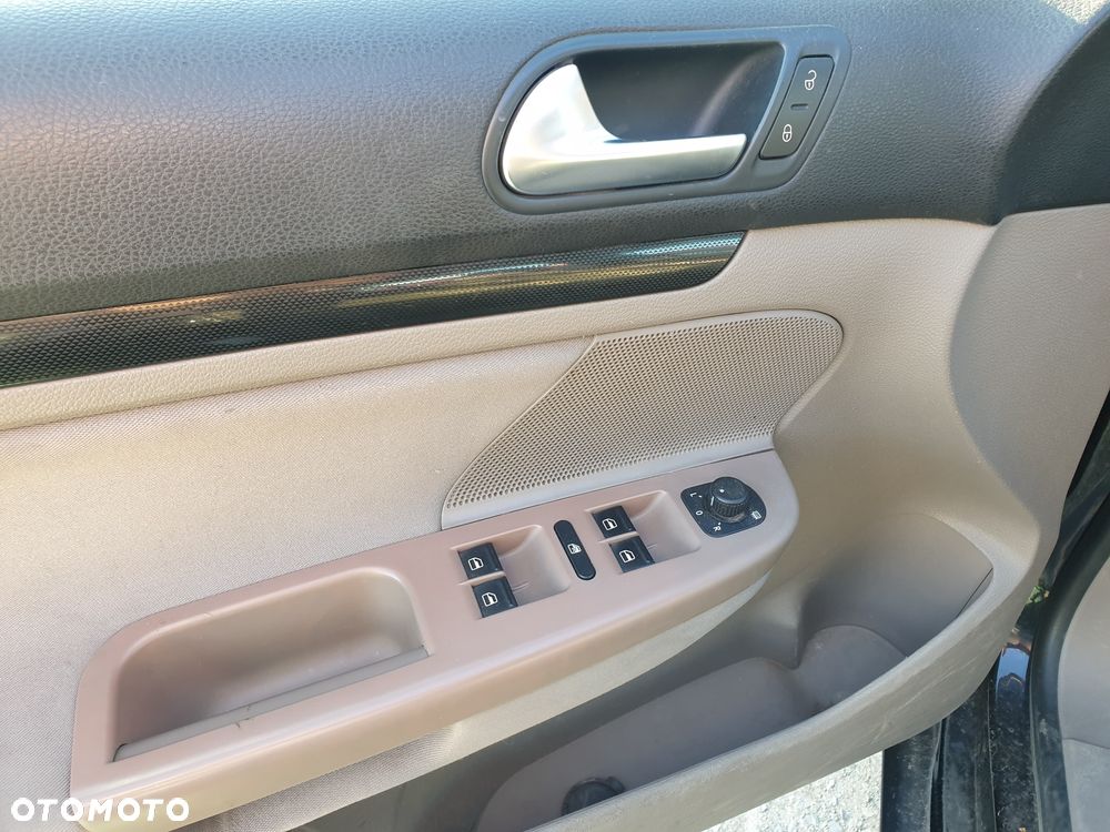 Volkswagen Golf Variant 1.6 TDI BlueMotion Technology Cup - 10