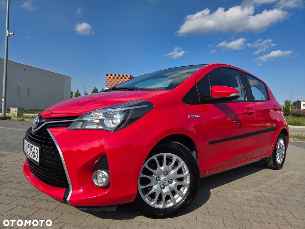 Toyota Yaris Hybrid 100 Premium EU6 - 2