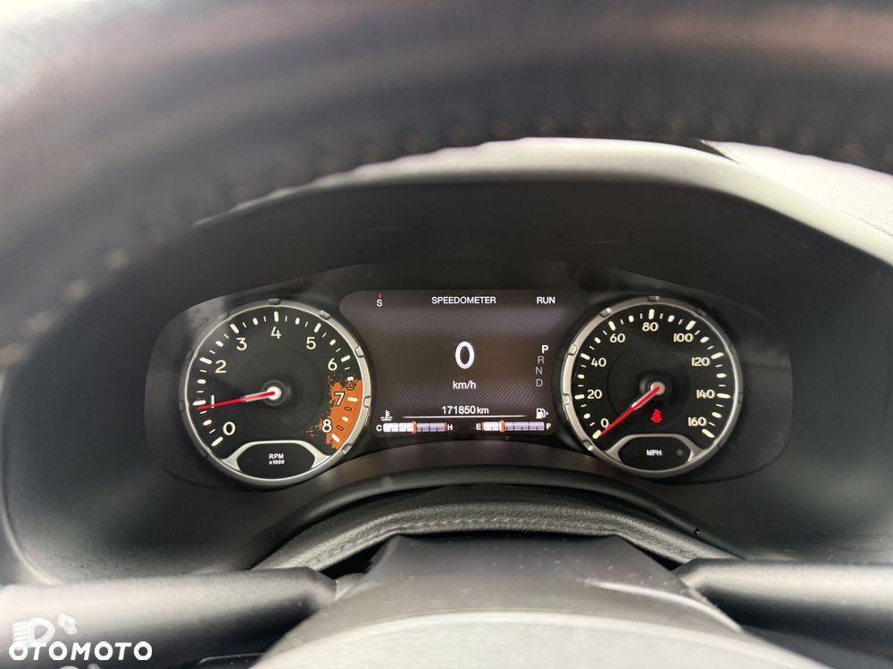 Jeep Renegade - 29