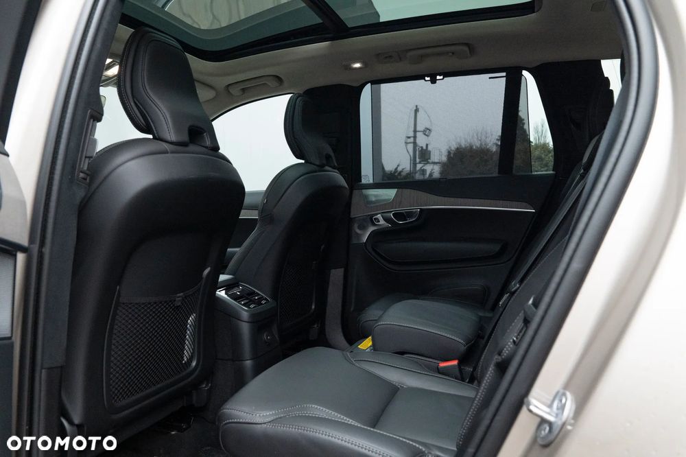 Volvo XC 90 T8 AWD Plug-In Hybrid Ultimate Bright 7os - 7