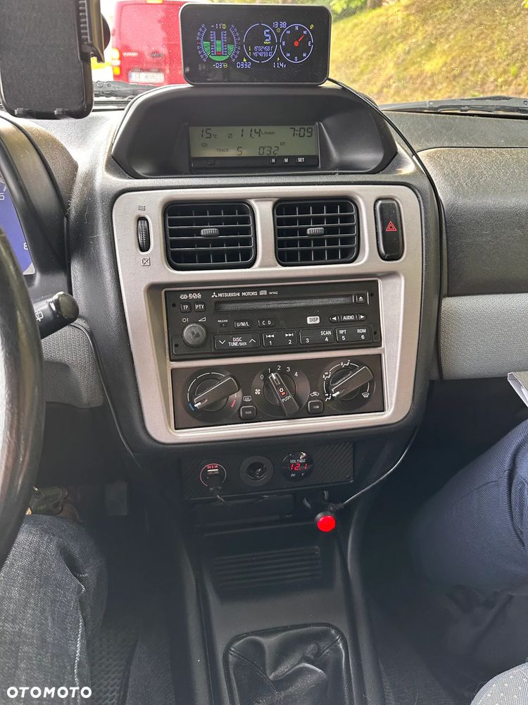 Mitsubishi Pajero Pinin - 16