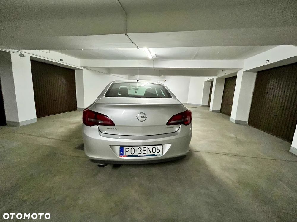Opel Astra 1.4 T EU6 - 15