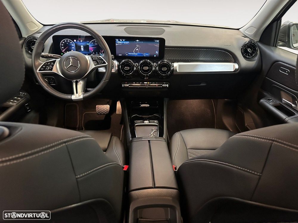 Mercedes-Benz GLB 180 d — fotografia 10