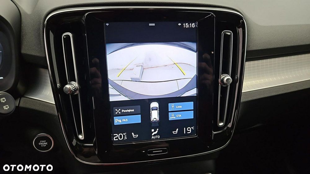 Volvo XC 40 - 21