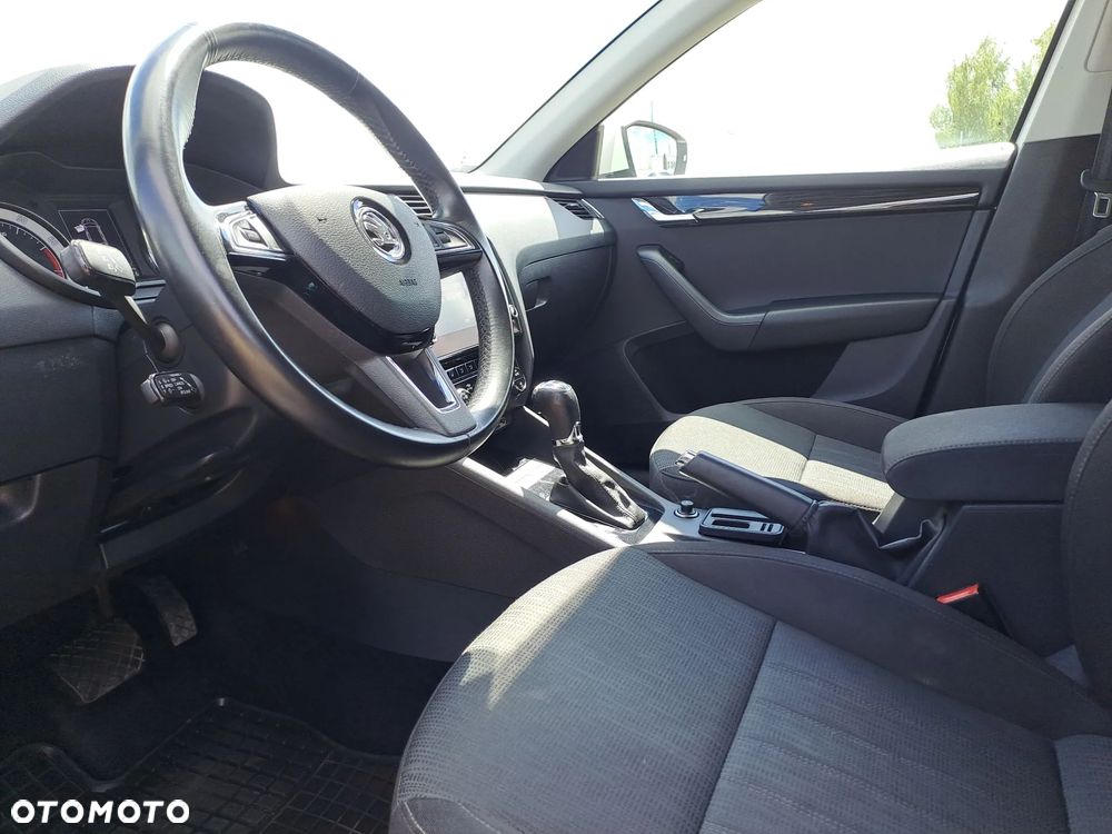 Skoda Octavia 1.5 TSI ACT Style DSG - 23